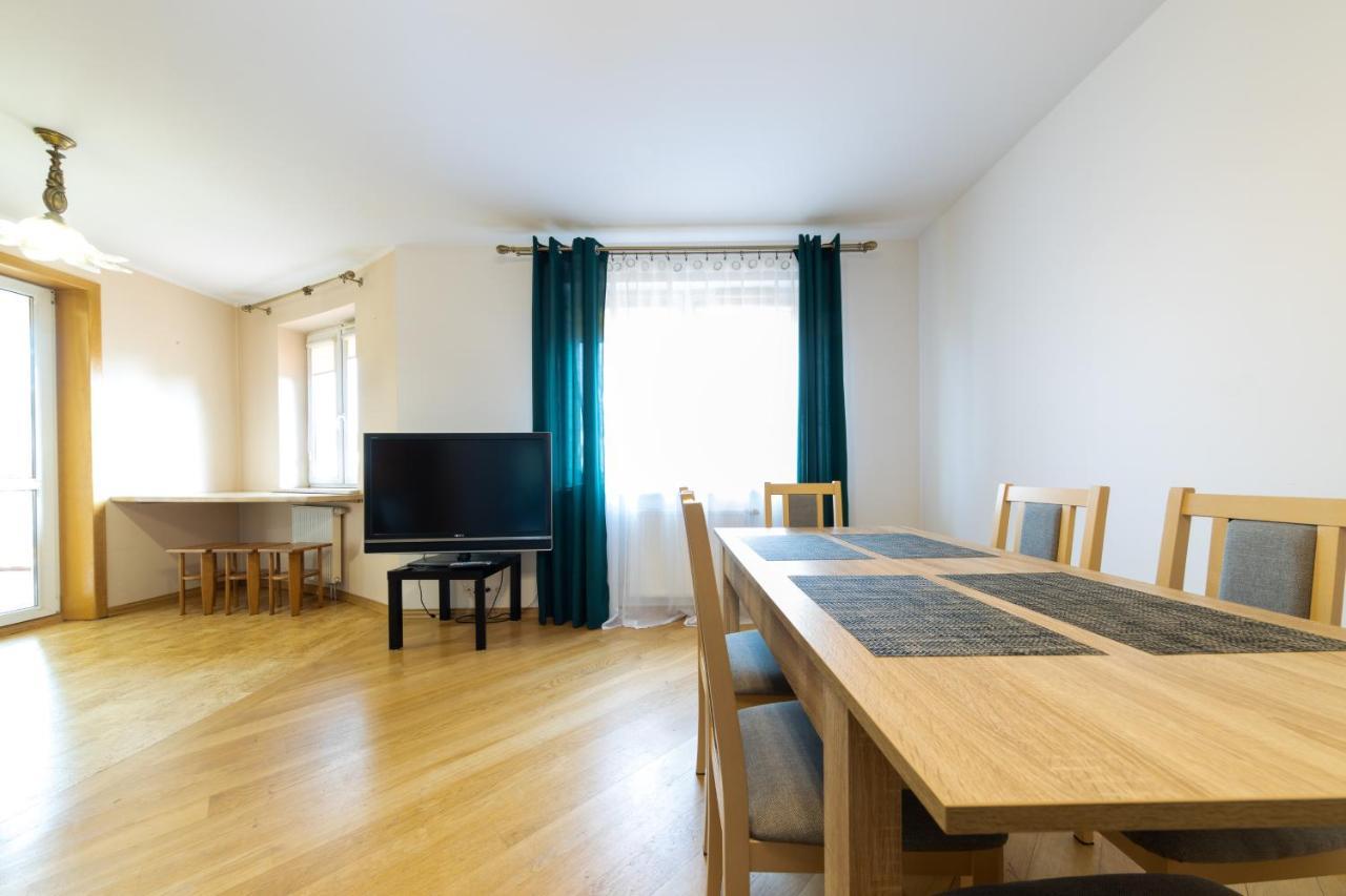 Apartament Z 3 Sypialniami ビャウィストク エクステリア 写真
